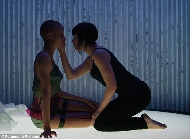 Scarlett Johansson trong Ghost in the Shell ảnh 3 Scarlett Johansson trong Ghost in the Shell anh 3