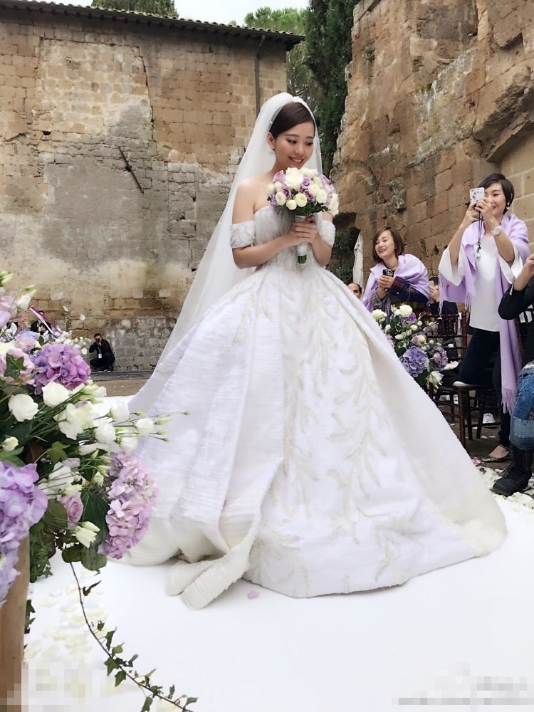 Đám cưới Trương Tịnh Dĩnh ảnh 1 Dam cuoi Truong Tinh Dinh anh 1