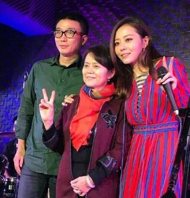 Trương Tịnh Dĩnh cưới không mời mẹ ảnh 2 Truong Tinh Dinh cuoi khong moi me anh 2