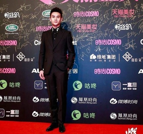 Duong Mich it cuoi sau be boi chong ngoai tinh anh 10