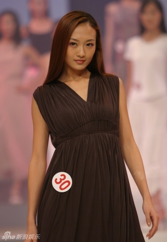 Lưu Khải Uy ngoại tình ảnh 3 Luu Khai Uy ngoai tinh anh 3