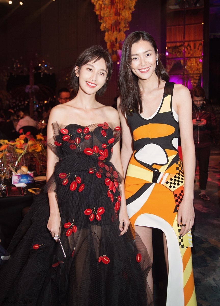 Duong Mich it cuoi sau be boi chong ngoai tinh anh 8