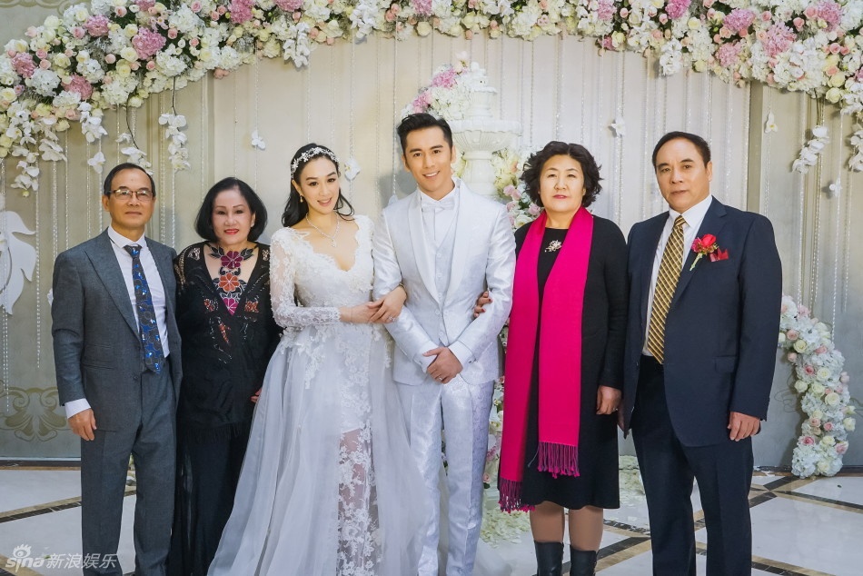 Dam cuoi Chung Le De anh 9