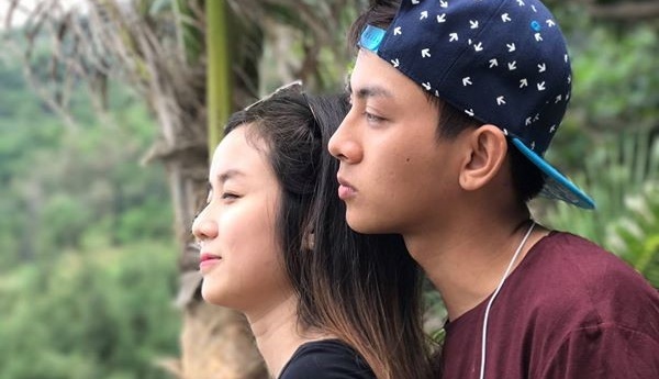 Hoai Lam cau hon chau gai nghe si Bao Quoc hinh anh