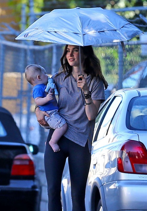 Megan Fox gian di dao pho anh 5