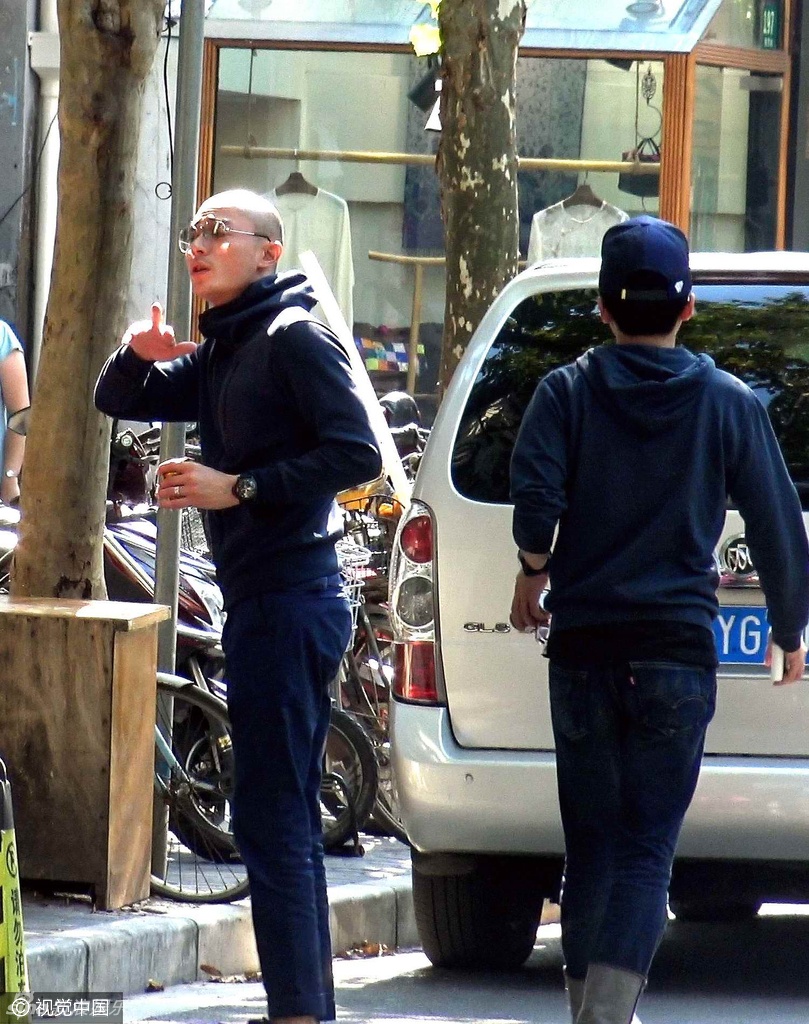 Hoắc Kiến Hoa quát người chụp ảnh ảnh 2 Hoac Kien Hoa quat nguoi chup anh anh 2