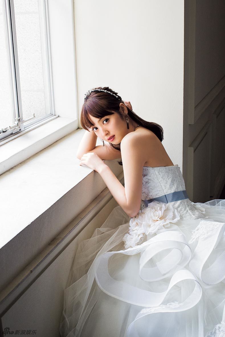 Nozomi Sasaki,  dep anh 6