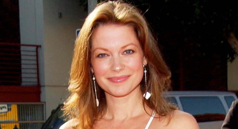 Nu dien vien 'Co gai xau xi' treo co tu tu o khach san hinh anh