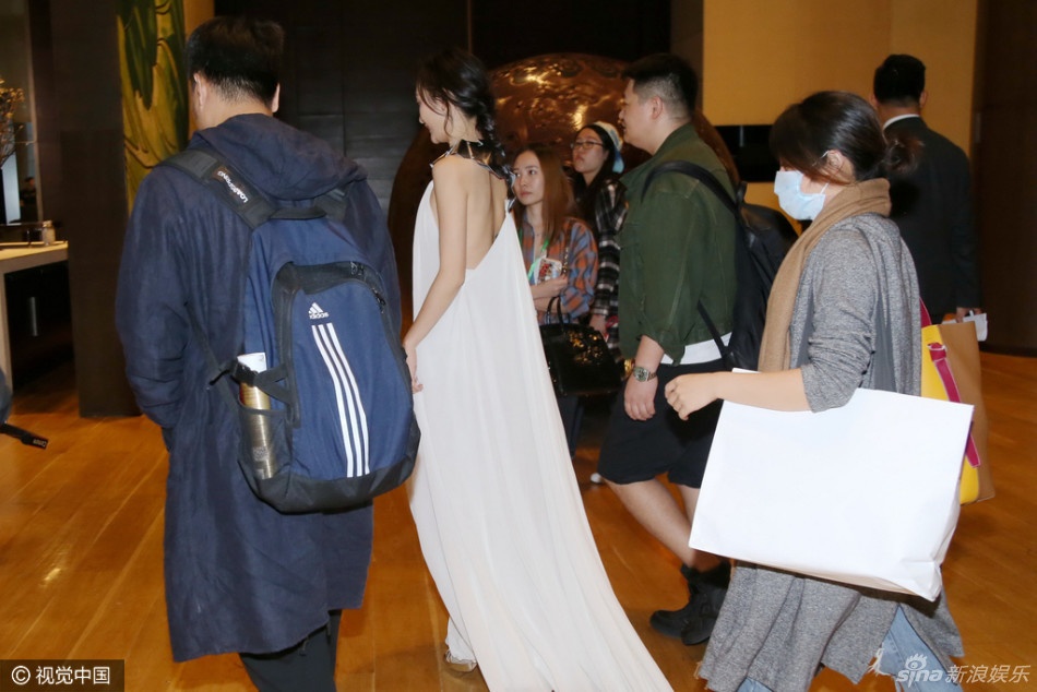 Lin Dan,  Luu Khai Uy ngoai tinh anh 6