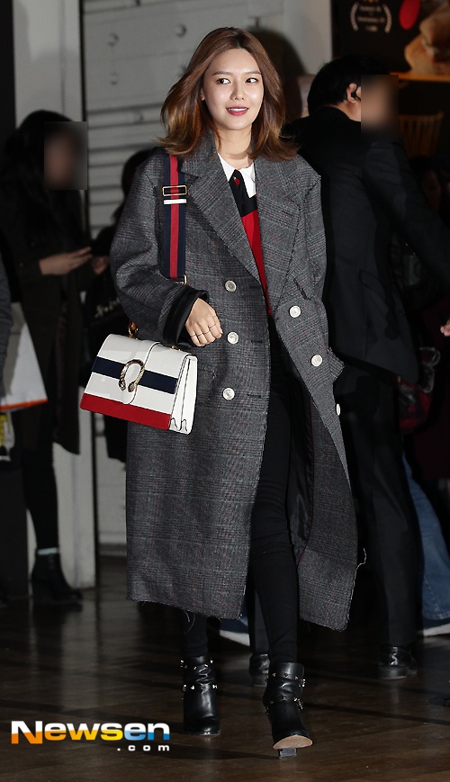 Yoona (SNSD) bien hoa phong cach anh 7