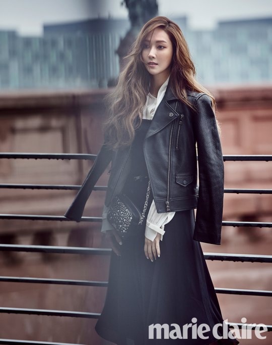 Cuu thanh vien SNSD mac sang chanh ngay lanh anh 1