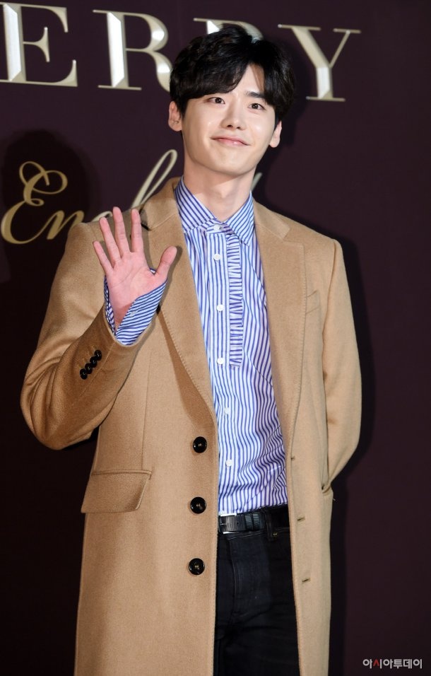 Vo Jang Dong Gun mac xau trong su kien anh 9