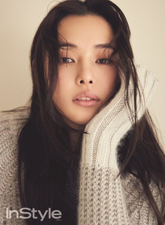 Hai hoa hậu Hàn quyến rũ trên tạp chí ảnh 3 Hai hoa hau Han quyen ru tren tap chi anh 3