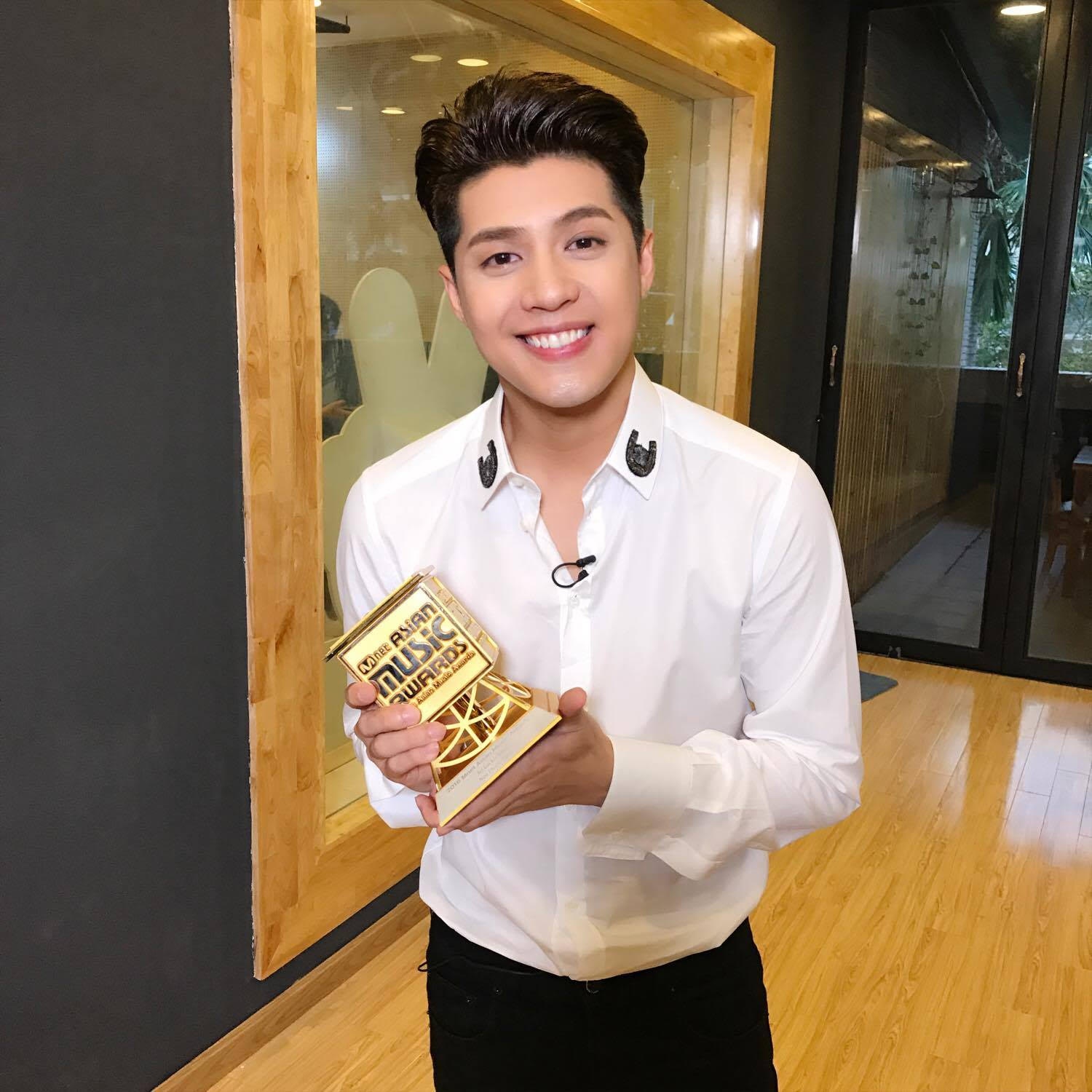 Noo Phước Thịnh tại MAMA 2016  ảnh 1 Noo Phuoc Thinh tai MAMA 2016 anh 1