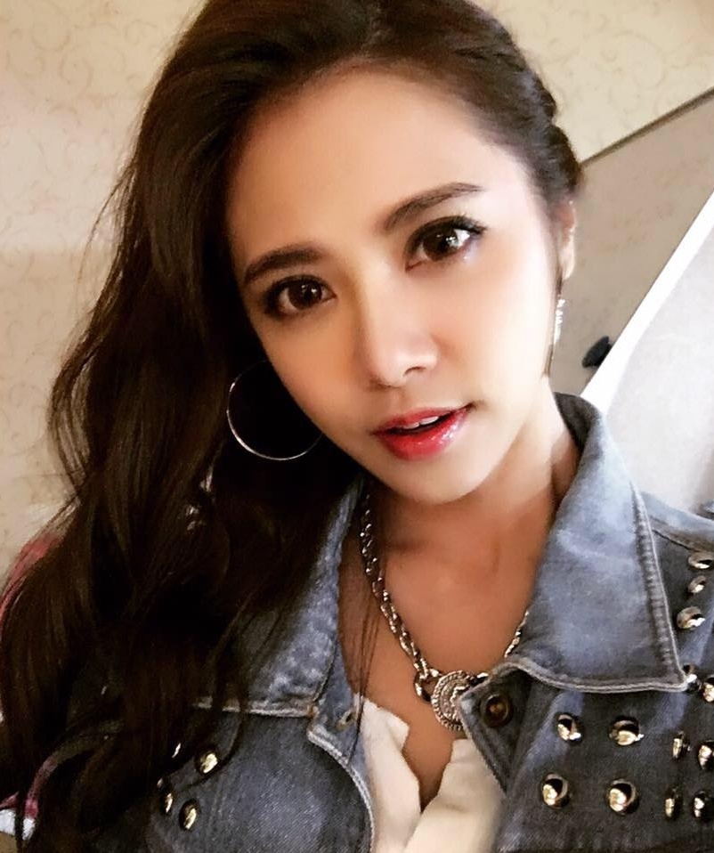 Ca si tre Dai Loan vua phat hien bi ung thu anh 1