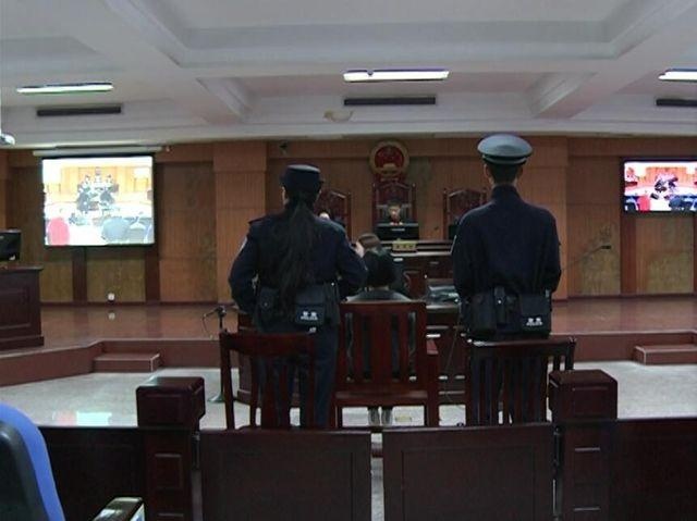 MC linh an 4 nam tu vi phat clip khieu dam anh 3