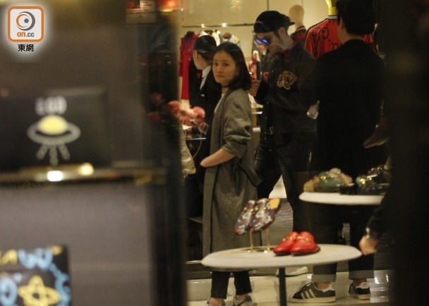 Angelababy lo bung bau 6 thang anh 7