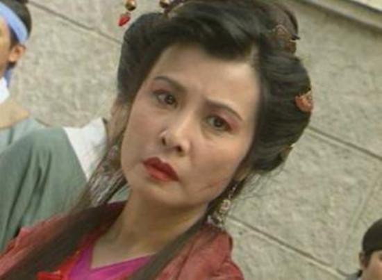 Giai nhan 'Thien long bat bo': Tuoi U70 khong chong con hinh anh