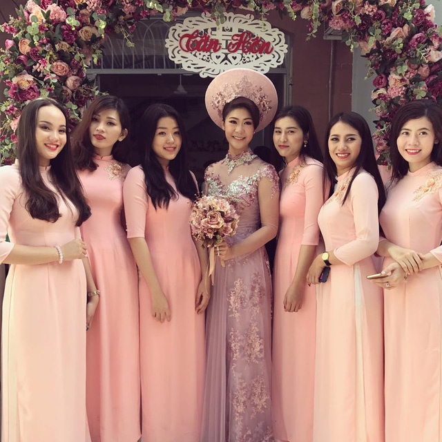 Dam coi ban gai cu Truong The Vinh anh 3