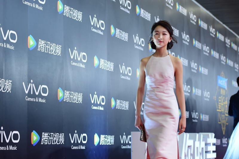 Vương Tử Văn gợi cảm trên thảm đỏ ảnh 5 Vuong Tu Van goi cam tren tham do anh 5