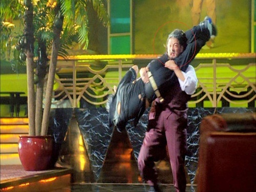 Hồng Kim Bảo lộ việc đóng thế ảnh 3 Hong Kim Bao lo viec dong the anh 3