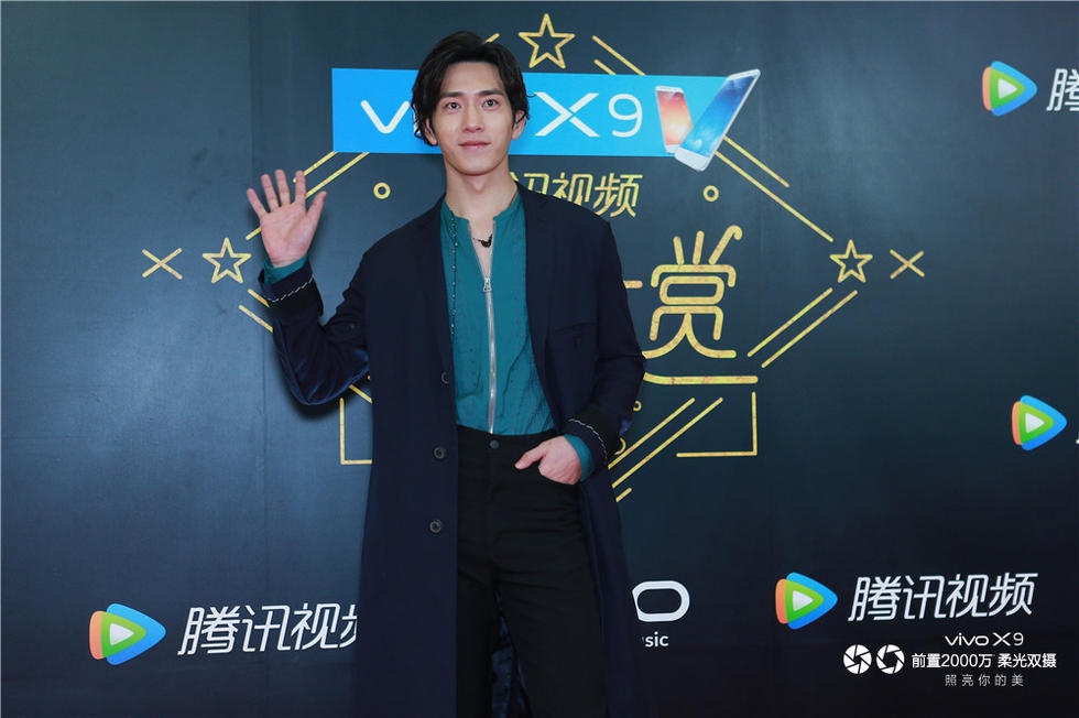 Vương Tử Văn gợi cảm trên thảm đỏ ảnh 10 Vuong Tu Van goi cam tren tham do anh 10