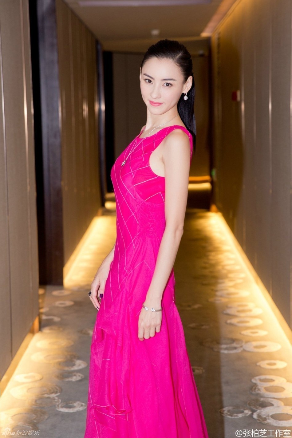 ‘Ba me quoc dan’ Truong Ba Chi day suc song tren tap chi anh 8