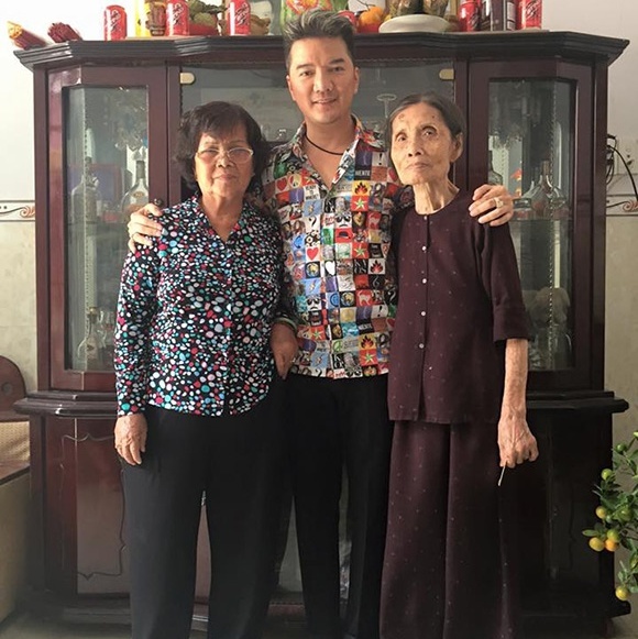 Đàm Vĩnh Hưng, nỗi bất hạnh gia đình của sao Việt ảnh 1 Dam Vinh Hung, noi bat hanh gia dinh cua sao Viet anh 1