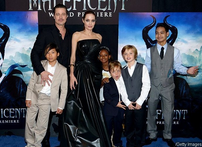 Angelina Jolie và Brad Pitt bí mật chia tay từ 2 năm trước? ảnh 2 Angelina Jolie va Brad Pitt bi mat chia tay tu 2 nam truoc? anh 2