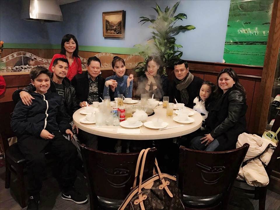 Ngọc Trinh yêu Hoàng Kiều ảnh 2 Ngoc Trinh yeu Hoang Kieu anh 2