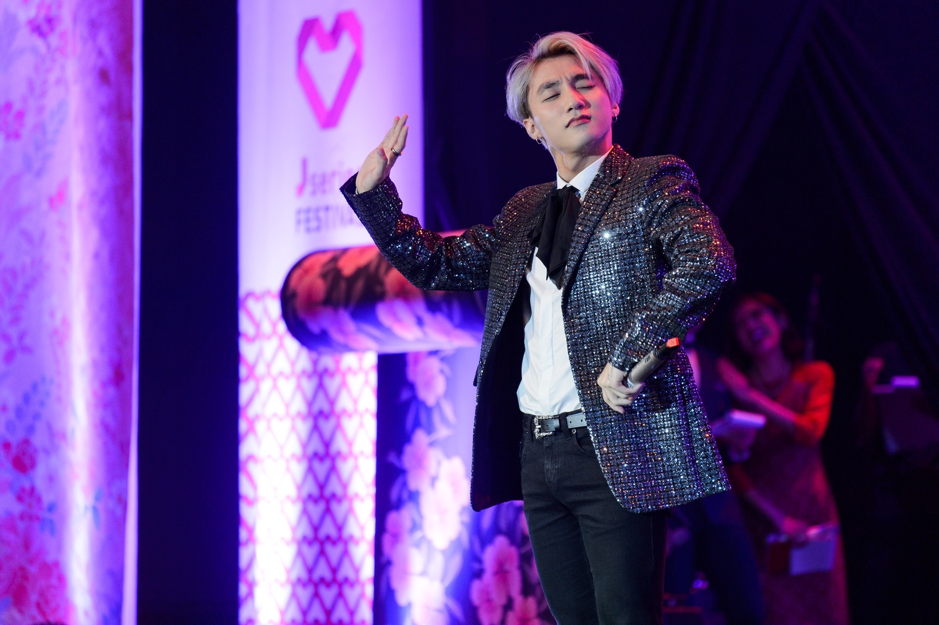 Son Tung M-TP lan dau xuat hien anh 5