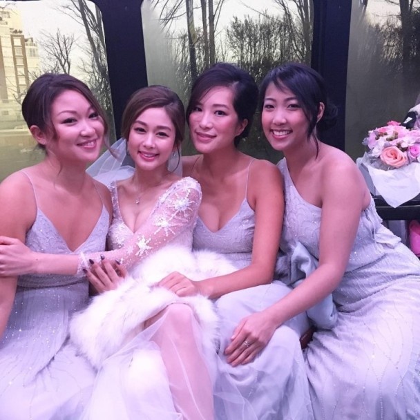 Hoa hau Hong Kong ket hon voi ban trai lau nam anh 8