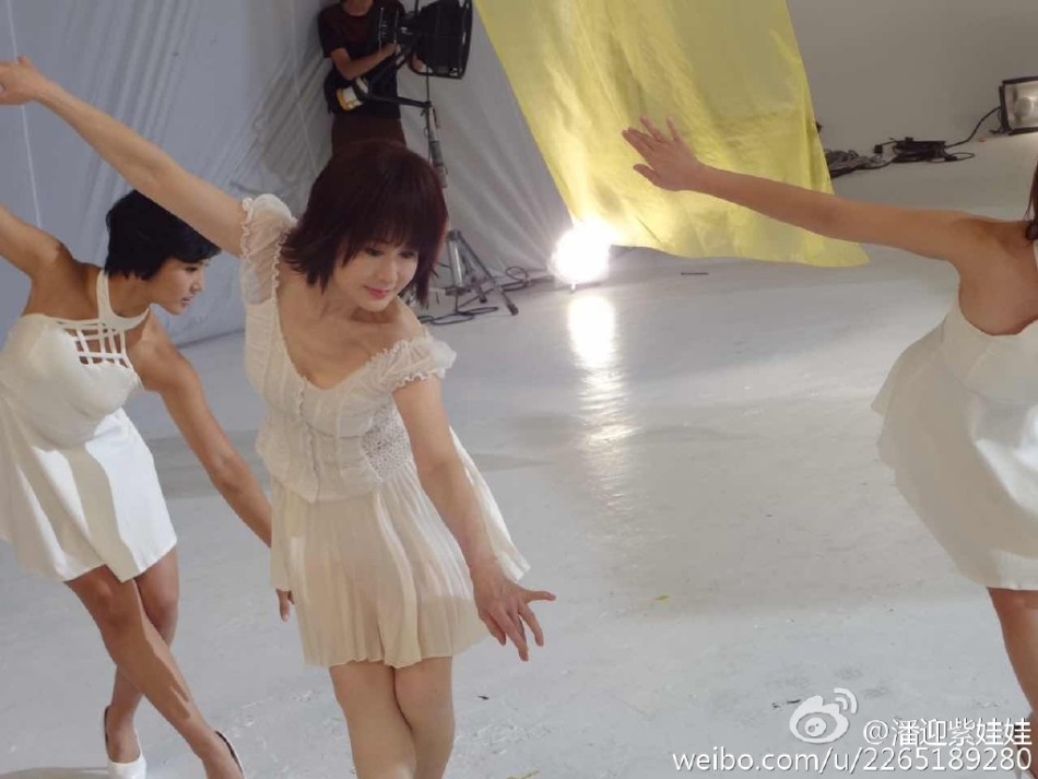 Phan Nghinh Tu tre trung o tuoi 71 anh 2