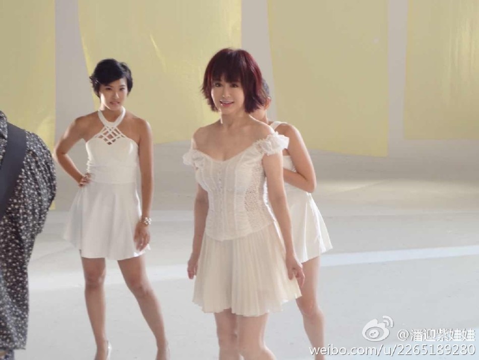 Phan Nghinh Tu tre trung o tuoi 71 anh 1