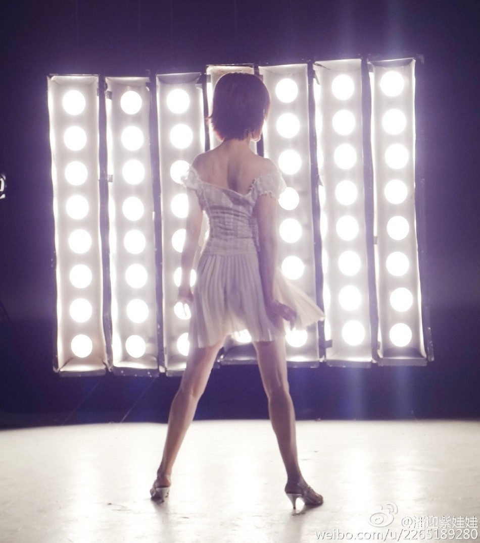 Phan Nghinh Tu tre trung o tuoi 71 anh 5