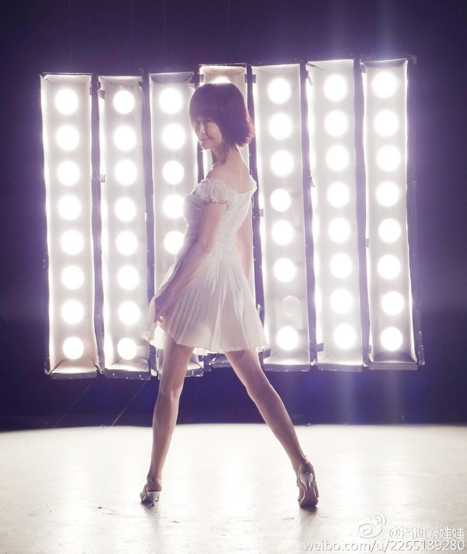 Phan Nghinh Tu tre trung o tuoi 71 anh 6