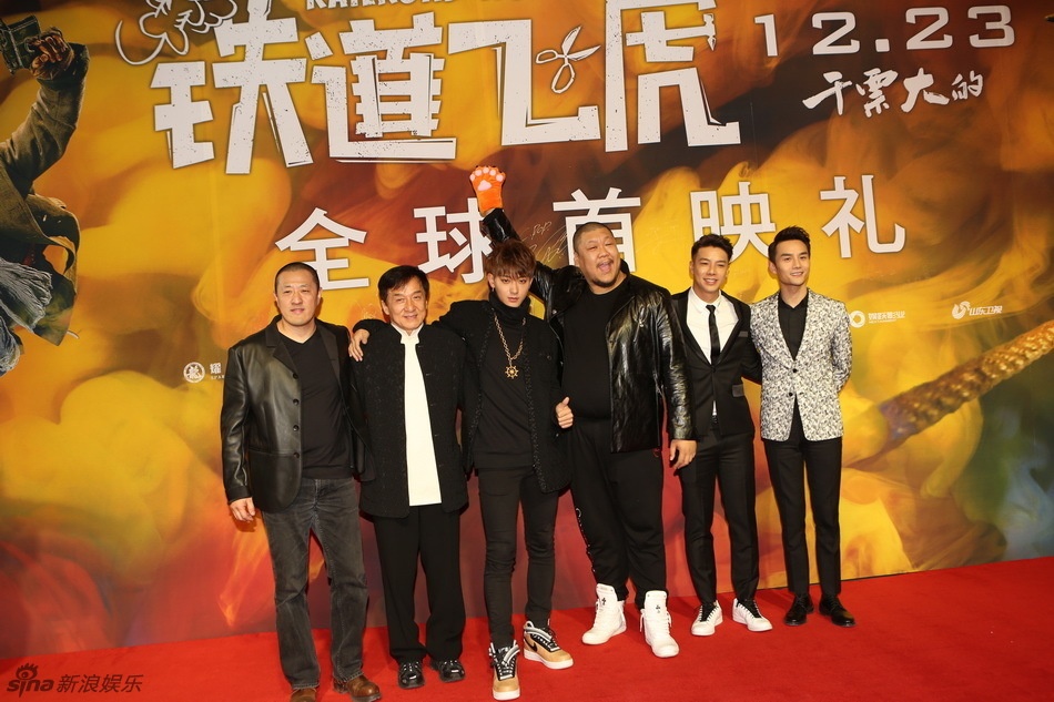 Thành Long bị tố lừa dối ảnh 2 Thanh Long bi to lua doi anh 2