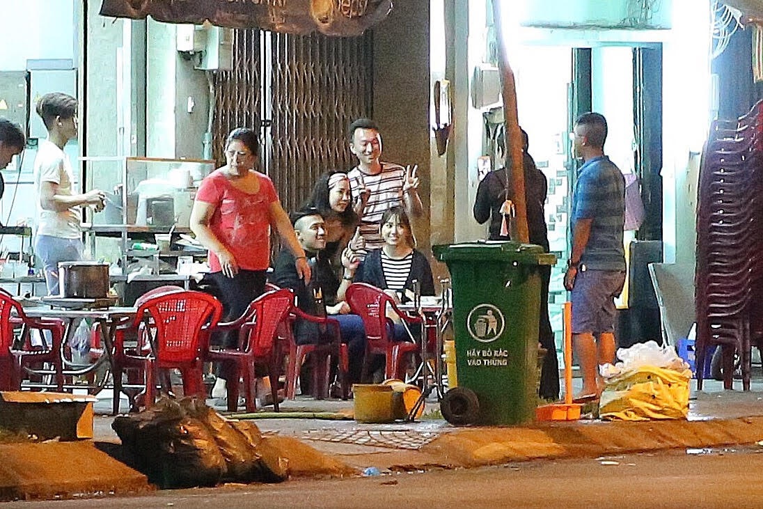 Tran Thanh va Hari Won hen ho toi truoc ngay cuoi anh 6