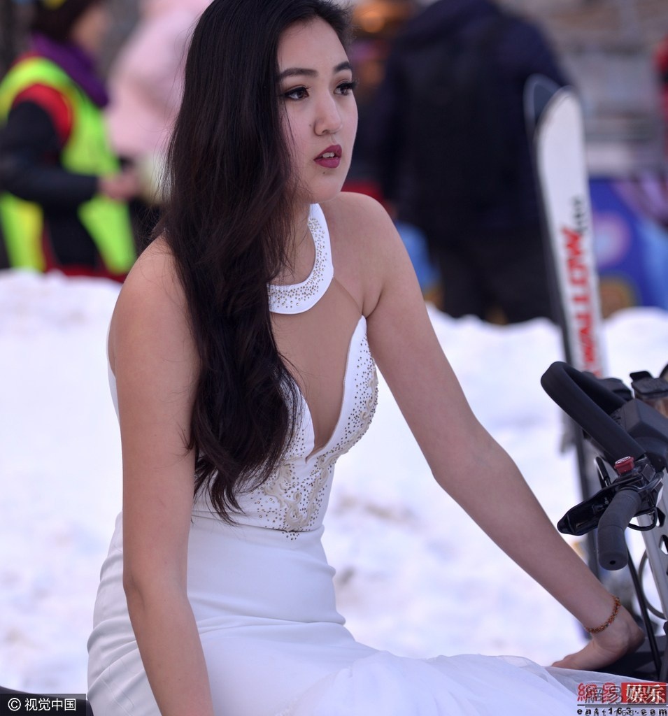 Hoa hau Du lich Te Nam anh 5