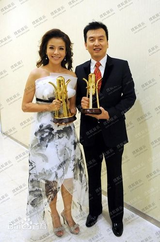 MC đài quốc gia Trung Quốc tái phát bệnh ung thư ảnh 2 MC dai quoc gia Trung Quoc tai phat benh ung thu anh 2