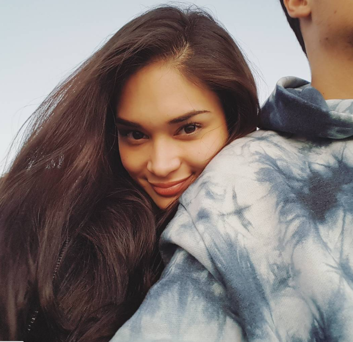 Hoa hau Hoan vu khoe anh goi cam ben ban trai moi anh 4