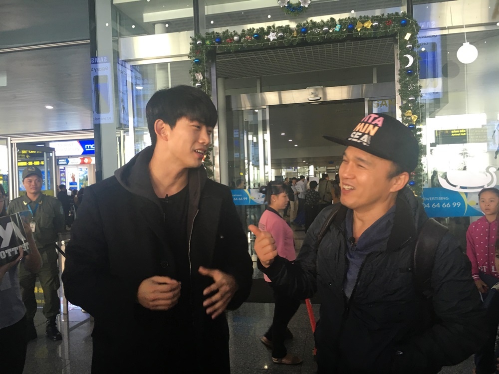 Taecyeon (2PM) bất ngờ có mặt tại Hà Nội ảnh 1 Taecyeon (2PM) bat ngo co mat tai Ha Noi anh 1