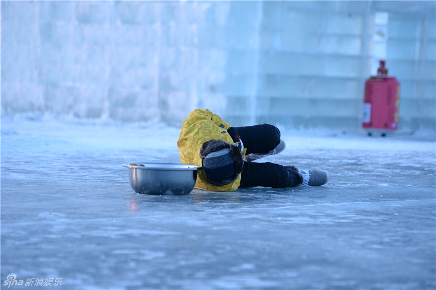 Lam Chi Dinh bi tai nan ngay khi dang ghi hinh anh 2