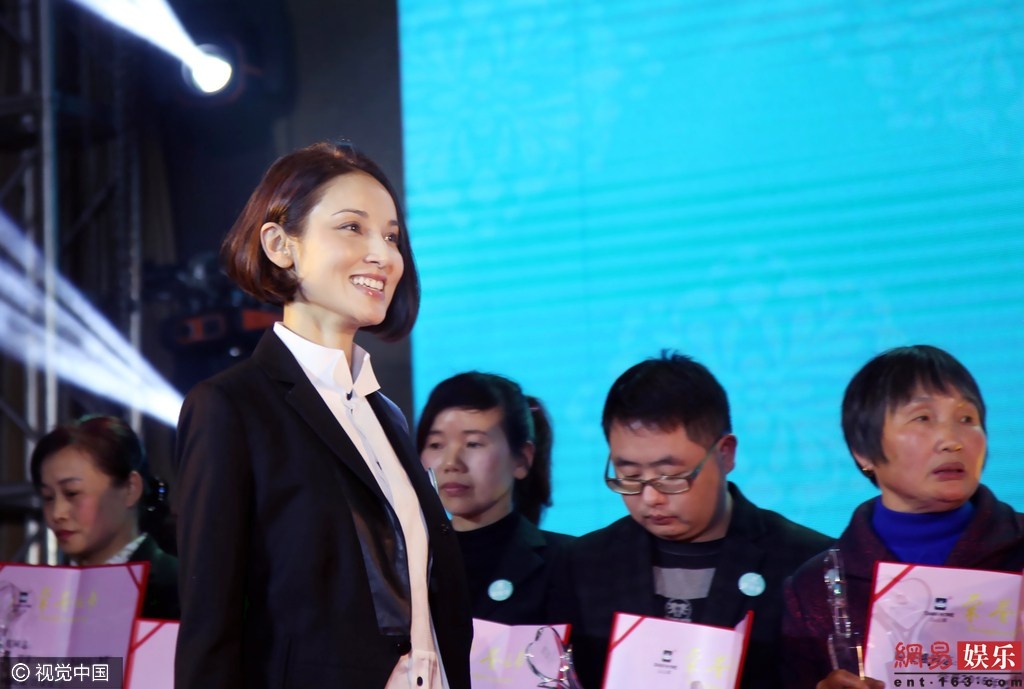 Nhan sac tuoi 42 cua sao Vuon sao bang anh 1