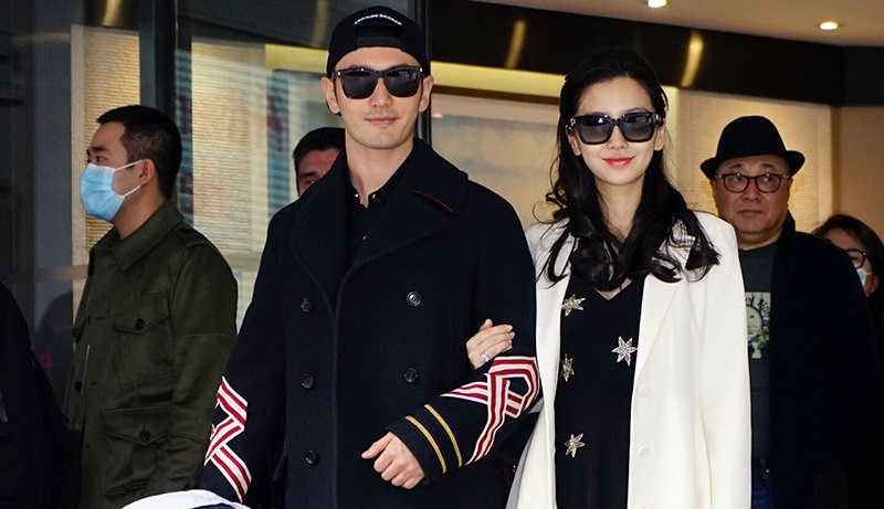 2 ngay sau sinh, Angelababy thon tha khi xuat hien ben chong hinh anh