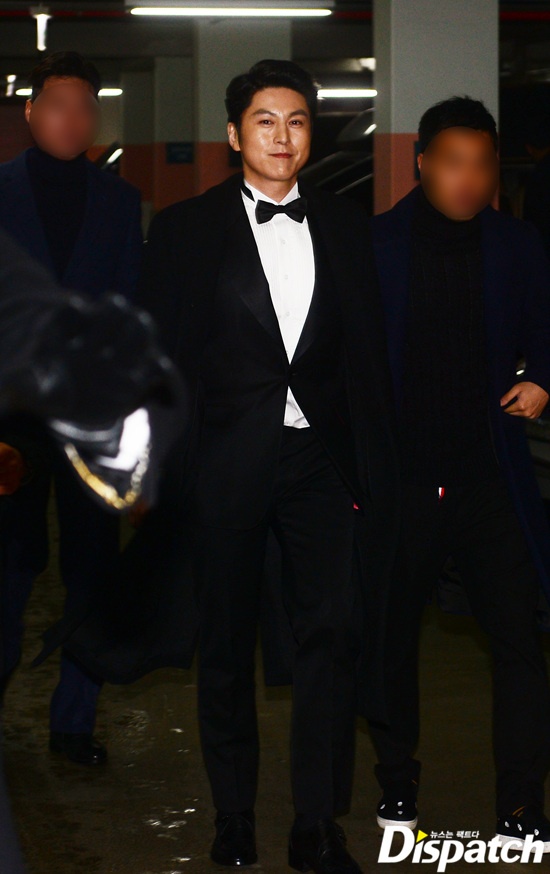 Park Ha Sun cuoi Ryu Soo Young anh 2