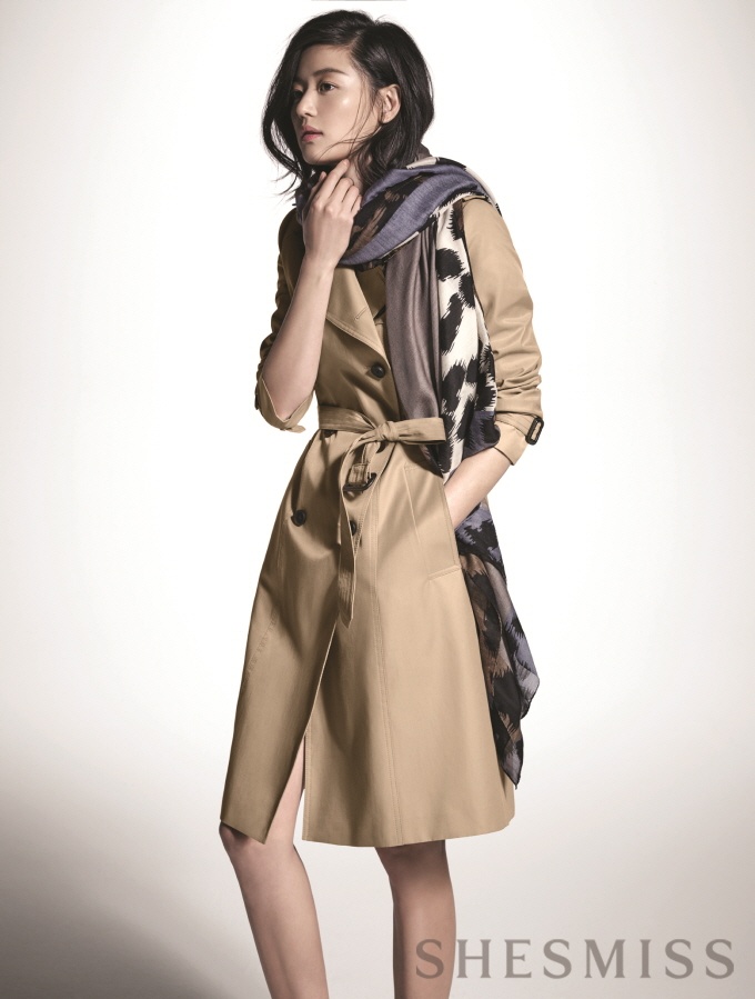 Mac sang chanh,  giau khuyet diem nhu Jun Ji Hyun anh 7