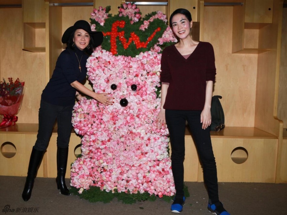 Thoi trang xue xoa cua diva tuoi ga Vuong Phi anh 5