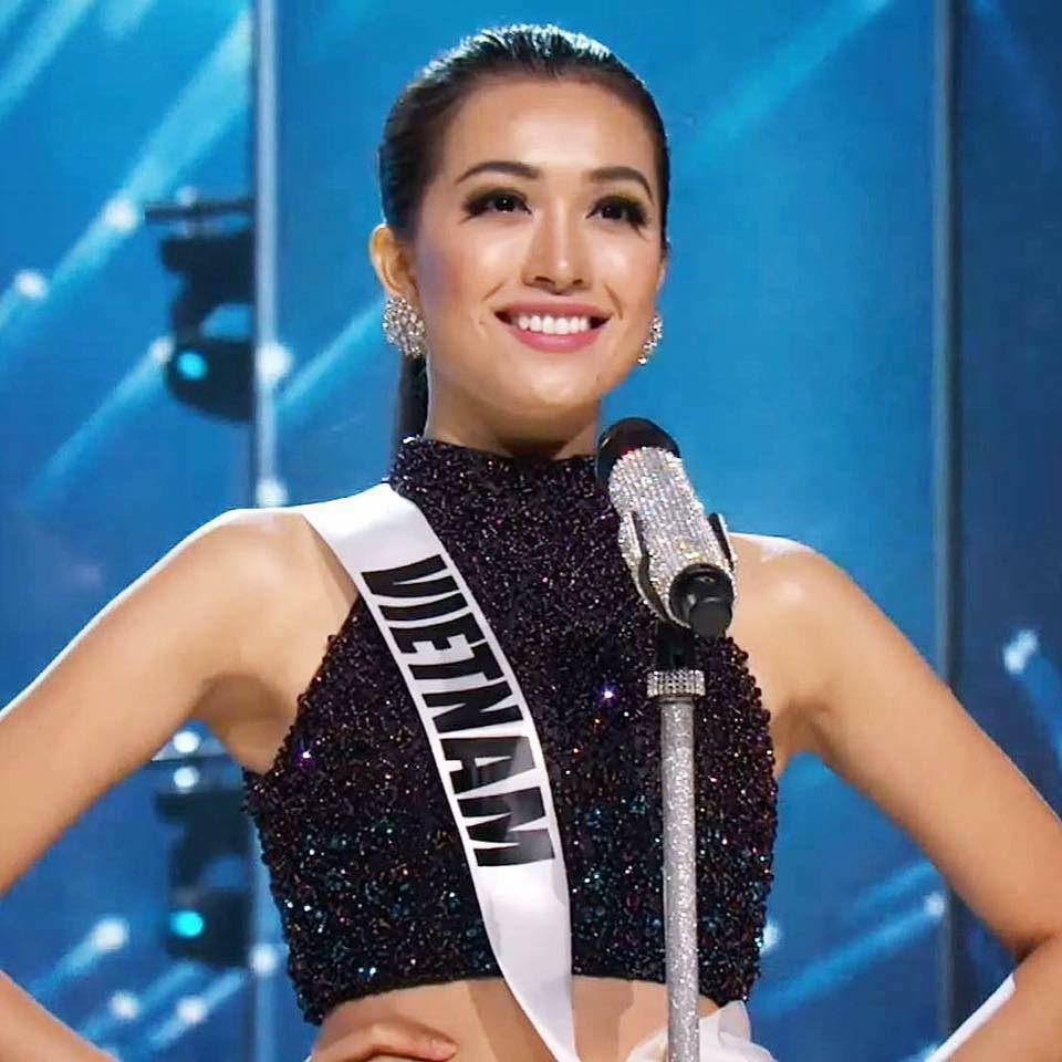 Ban ket Miss Universe: Le Hang noi bat anh 1