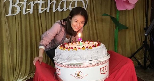 Lam Tam Nhu xuat hien sau sinh, mung sinh nhat 41 tuoi hinh anh